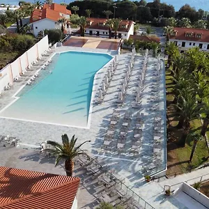 Aristoteles And Otel